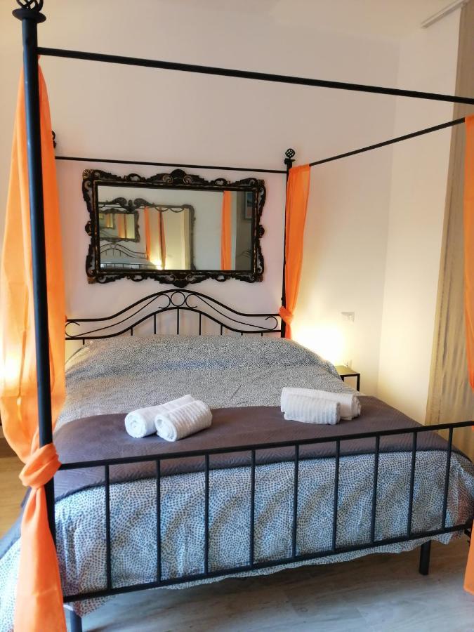 Appartamento Love Mirrors And Flowers - Affitti Brevi Italia Bari Esterno foto